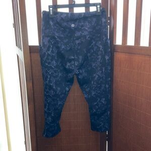 Leg End  Patterned Pants L